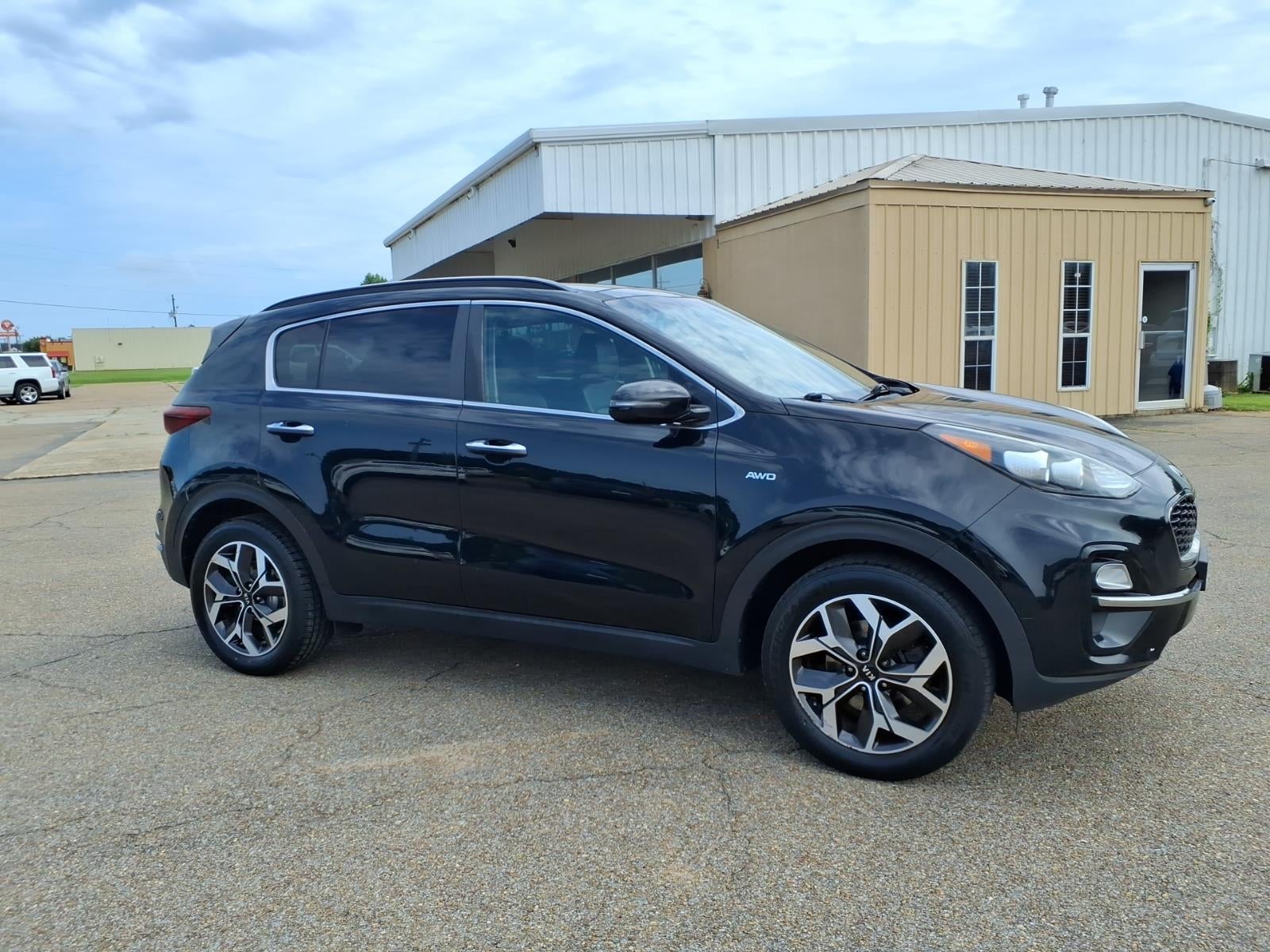 2020 Kia Sportage — rear three-quarter view